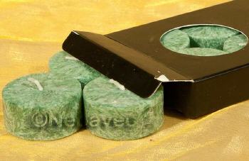 Natur Teelicht Dunkelgr�n ohne H�lle, f�r Glaseins�tze, von Kerzenfarm Hahn.
