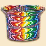 Leuchtglas Teelichtglas mit bunten Farben eines Regenbogen. Am Abend sher schon bunt leuchtend. Passend dazu gibt es das 11cm Leuchtglas.