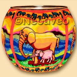 Leuchtglas Elefantenmutter 11cm, intensiv leiuchtendes Motiv von Kerzenfarm Hahn.