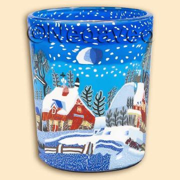 Kanadische Winternacht Leuchtglas Votivglas von Kerzenfarm Hahn. Winteridylle in Nordamerika mit Farmhaus, Sternen und Halbmond am Himmel.