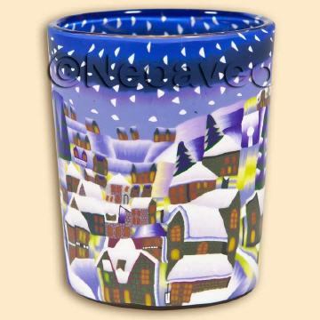 6 cm Leuchtglas Votivglas von Kerzenfarm Hahn mit Wintermotiv Verschneite Stadt bei Nacht. Bunt leuctende Fnester der schneebedeckten Häuser unterstreichen den Winterstimmung.