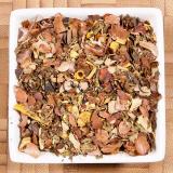 Kr�utertee-Mischung Schoko-Vanille-Chili-Chai mit Kakaoschalen, w�rzigem Cassia, einer Prise schwarzer Pfeffer und Sch�rfe von Chili. W�rzig s�� im Geschmack.