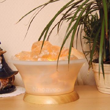 Salzlampe, Tischleuchte, mit Alabasterschale, schwarzer Marmorsockel