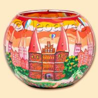 15 cm XL Leuchtglas Hansestadt L&uuml;beck mit Holstentor und bekannten Kircht&uuml;rmen. Sehr sch&ouml;n leuchtendes Motiv von Kerzenfarm Hahn