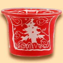Leucht-Teelichtglas Weihnachtsbaum im Schnee mit wei&szlig;em Tannenbaum, Ligusterbl&auml;ttern auf rotem Untergrund als Wintermotiv. Feingearbeitetes M&oacute;tiv.